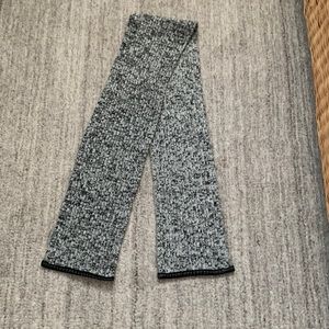 Men’s leather/wool scarf